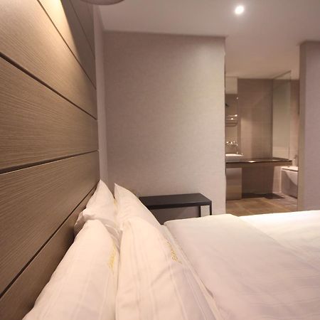 Paradise Hotel Gunsan Extérieur photo